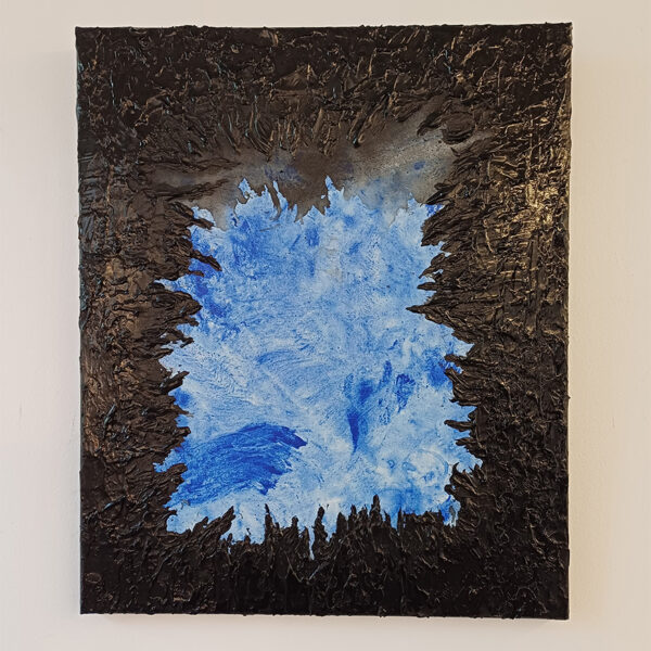 Tableau Brèche de Baptiste Cupit, œuvre originale contemporaine sur toile avec reliefs bleus et noirs, format 55 x 46 cm