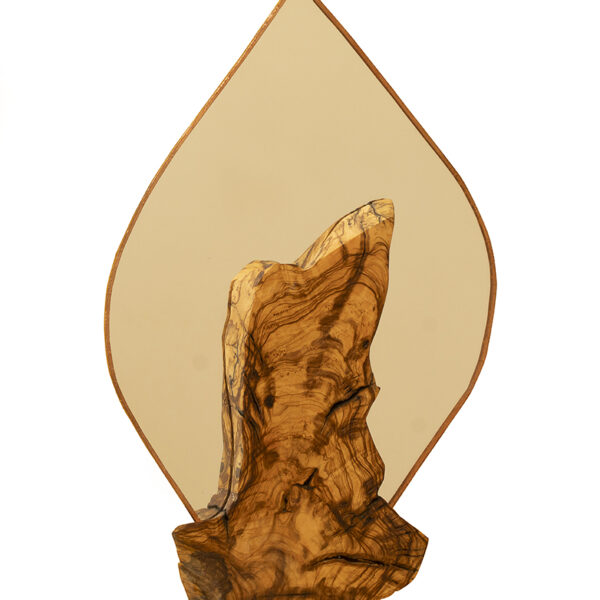 Miroir mural en forme de flamme sculpté à la main dans du bois d’olivier massif